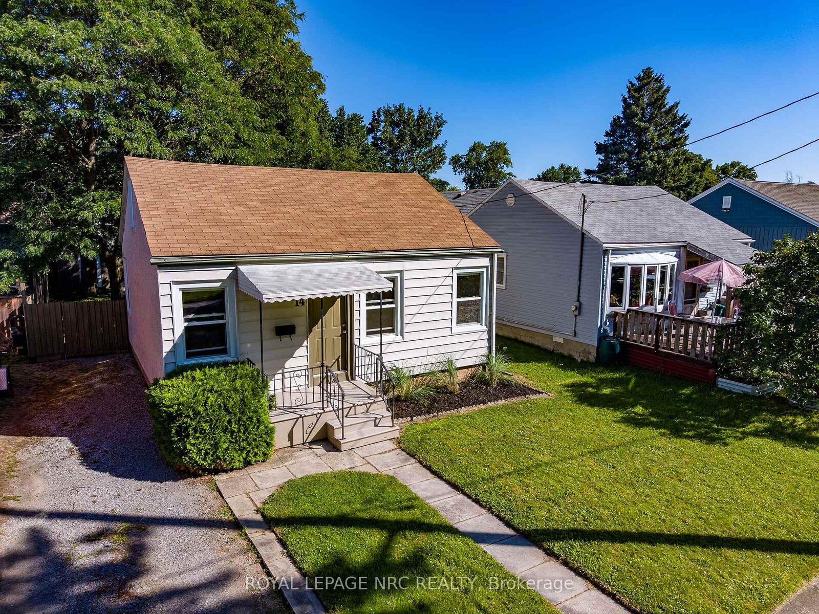 Property Photo: 14 Hilda Street ON L2S 1Z8