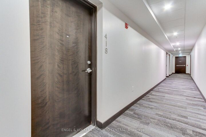 Property Photo: 430 Essa Road 418 ON L9J 0M1