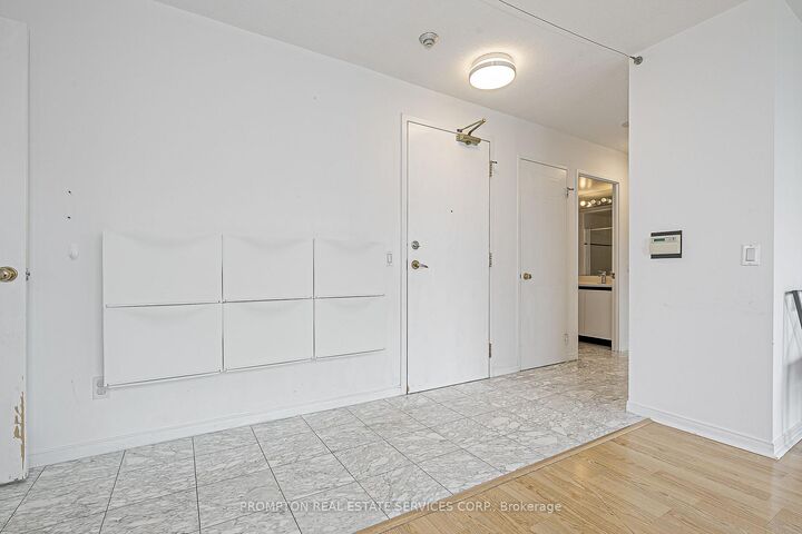 Property Photo:  238 Doris Avenue 2009  ON M2N 6W1 