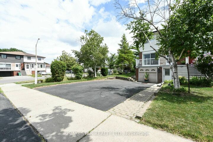 3295 Chipley Crescent — photo 1