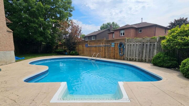 Property Photo: 12 Gres Court ON L3Z 2S4