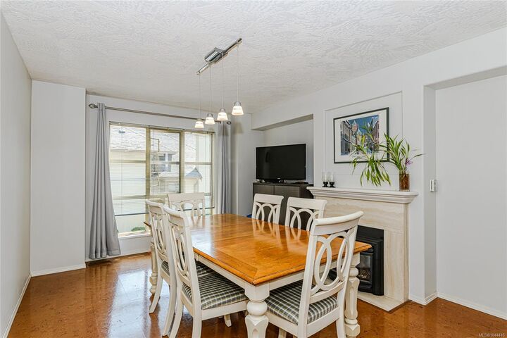 Property Photo: 510 Marsett Pl #405 BC V8Z 7J1