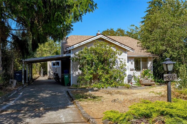 Property Photo:  508 Davida Ave  BC V9A 2C7 