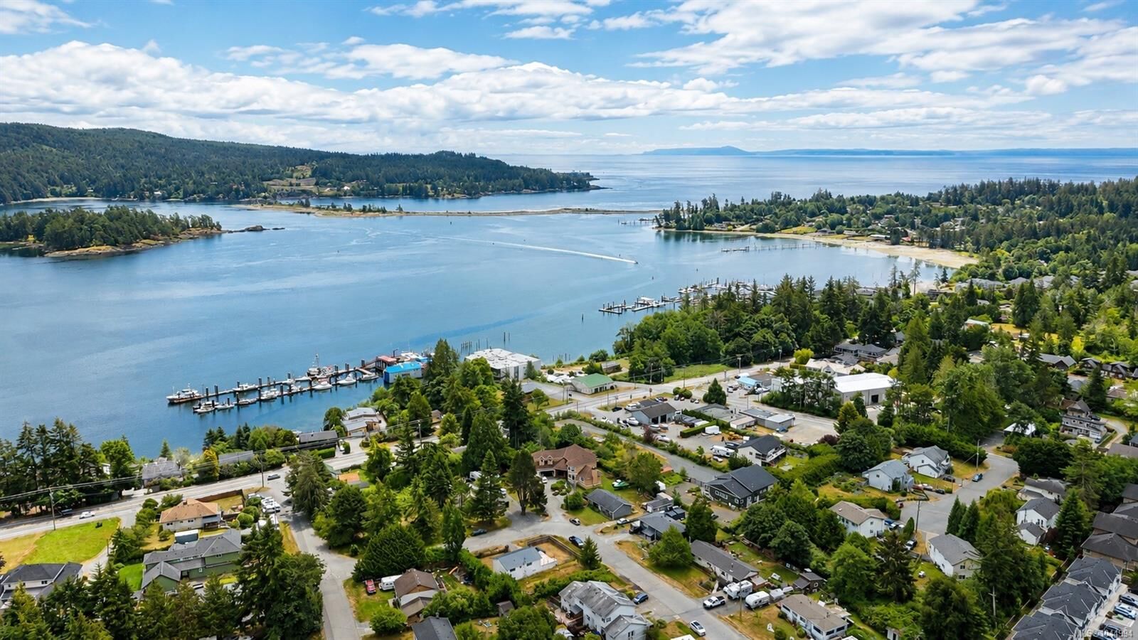 Property Photo: 1973 Caldwell Rd #B BC V9Z 0P6