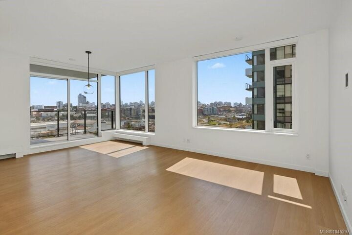 Property Photo: 363 Tyee Rd #609 BC V9A 0B5