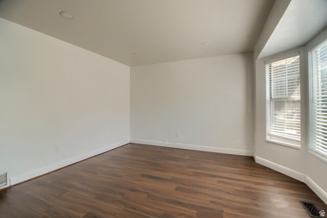 Property Photo: 3245 S 540 E UT 84106