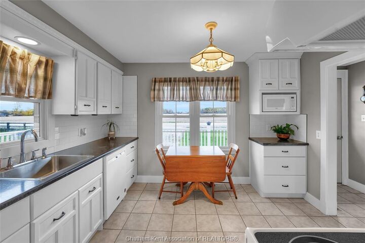 Property Photo: 637 Wilkesport Line ON N0P 2H0