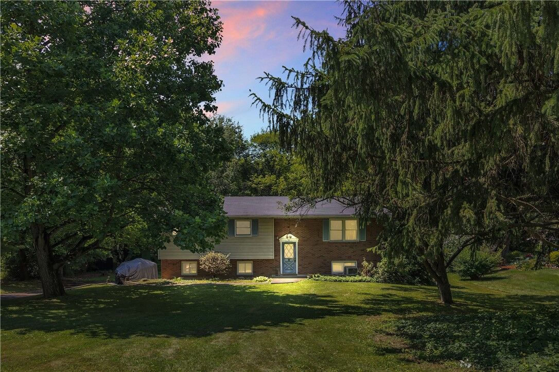 Property Photo: 161 Margaret Dr PA 15010