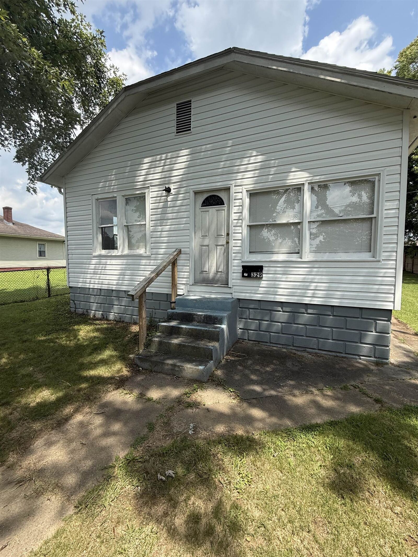 Property Photo:  329 Blackburn Ave  KY 41101 