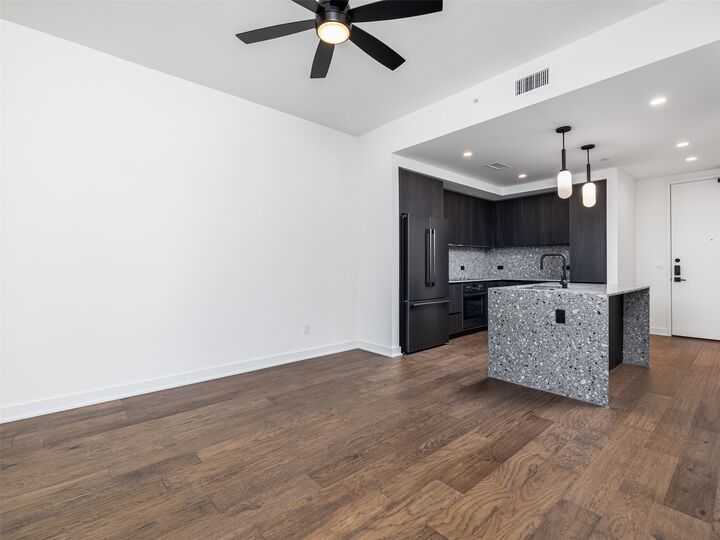 Property Photo: 84 East Avenue 3102 TX 78701