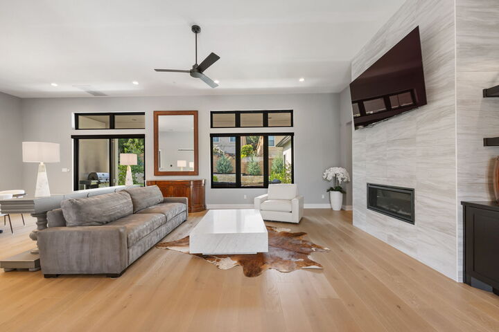 Property Photo:  501 Black Wolf Run  TX 78738 
