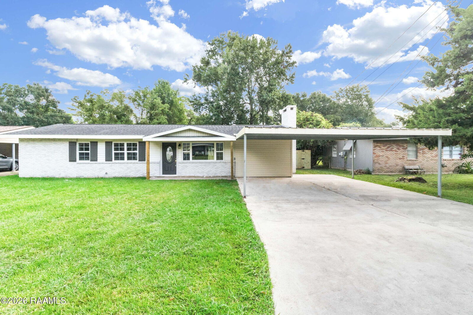 Property Photo: 725 Harrell Drive LA 70503