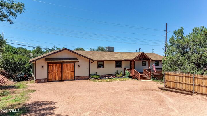 Property Photo:  812 W Rim View Road  AZ 85541 