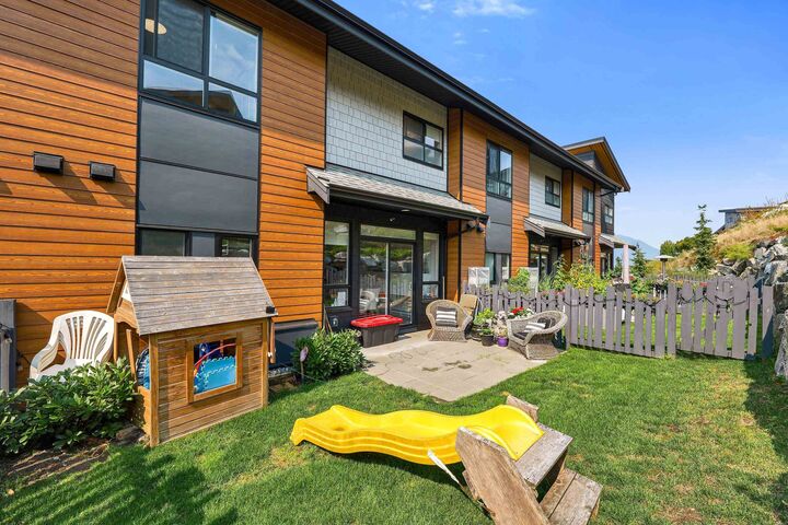 Property Photo: 41238 Highline Place BC V8B 1C2