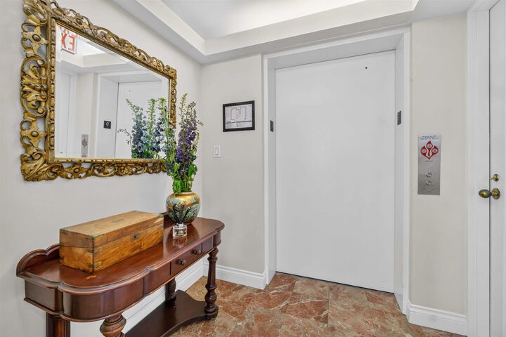 Property Photo: 2128 W 43rd Avenue 9 BC V6M 2E1