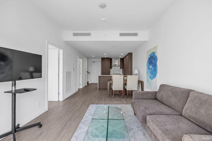 Property Photo: 2351 Beta Avenue Th302 BC V5C 0M2