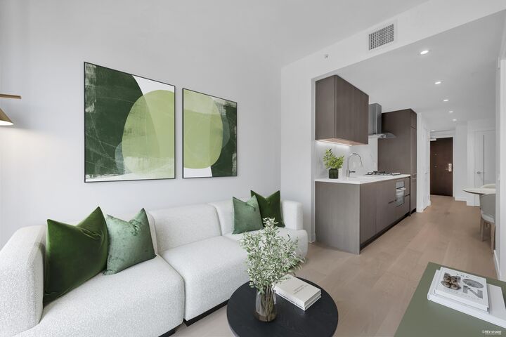 Property Photo:  5168 Cambie Street 108  BC V5Z 0K7 