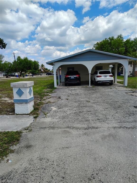 Property Photo: 2709 Jackson FL 33901
