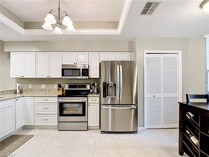 Property Photo:  14261 Hickory Links Ct 1211  FL 33912 