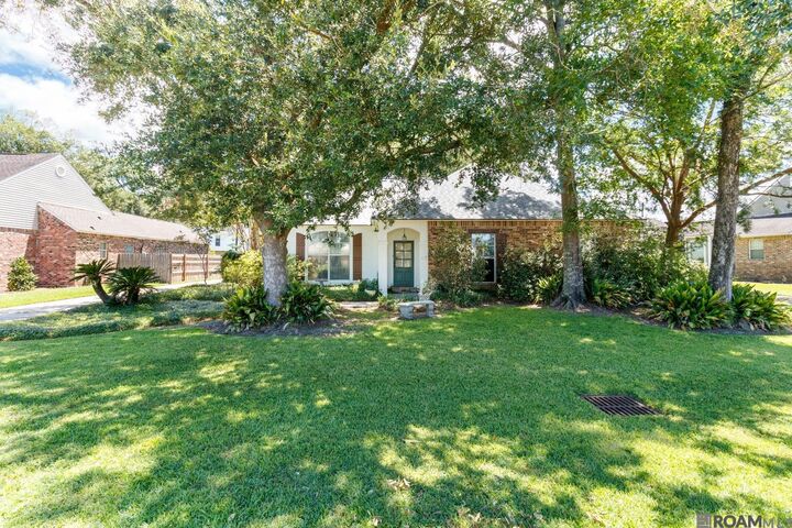 Property Photo:  11918 Spring Meadow Dr  LA 70818 