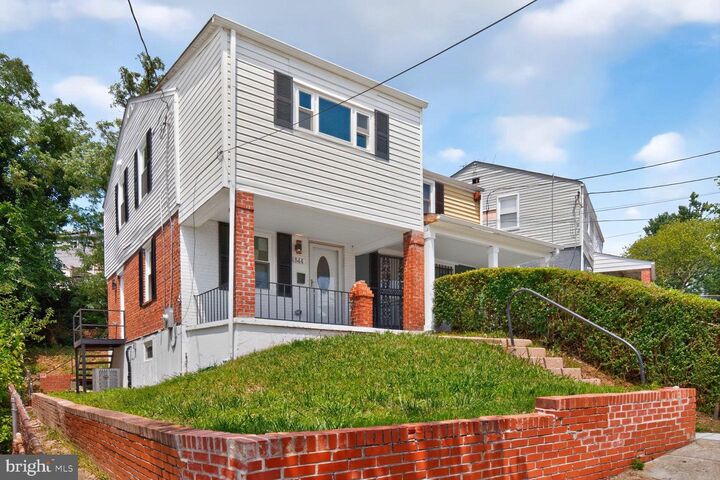 Property Photo: 844 50th Place NE DC 20019