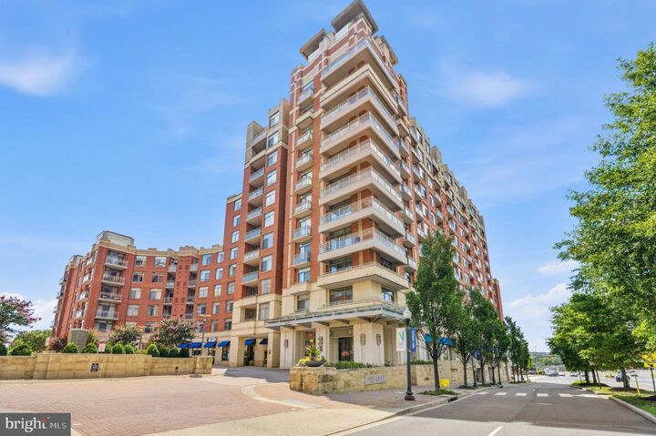 Property Photo:  3600 S Glebe Road 308W  VA 22202 