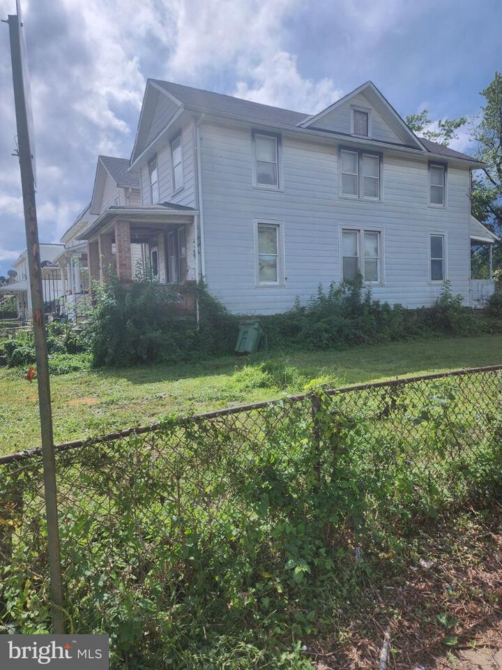 Property Photo:  3202 Hayward Avenue  MD 21215 