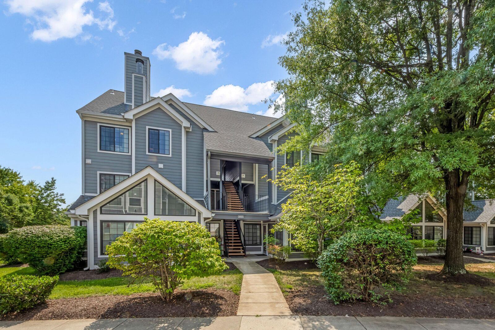 Property Photo: 6003 Ellesmere Court H VA 22315