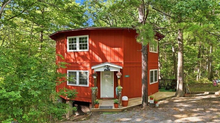 Property Photo:  7823 Supinlick Ridge Rd  VA 22842 
