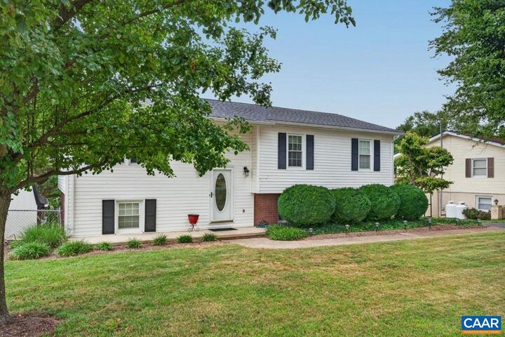 Property Photo: 6150 Donnagail Dr W VA 22846