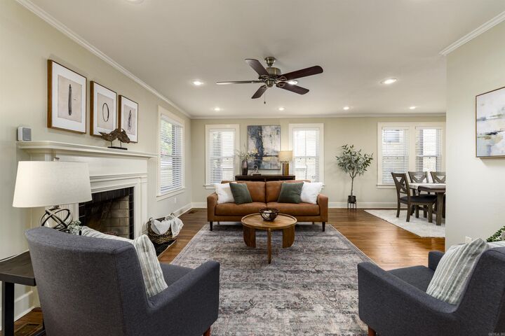 Property Photo:  107 N Pine Street  AR 72205 