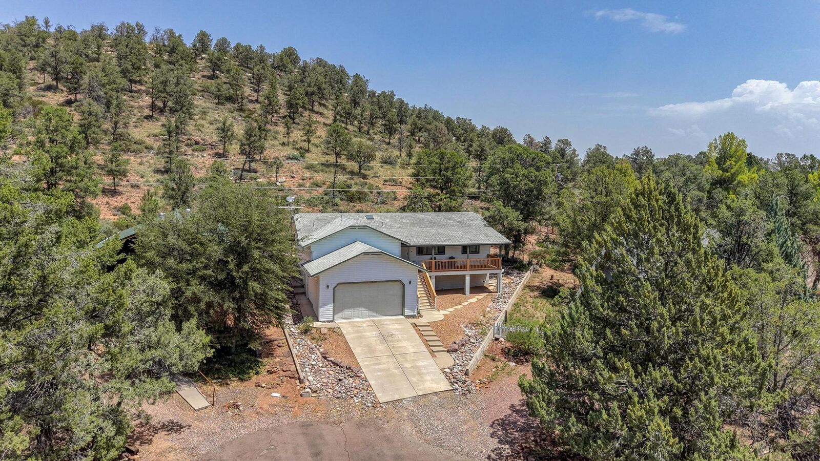 Property Photo:  2007 N Rogers Circle  AZ 85541 