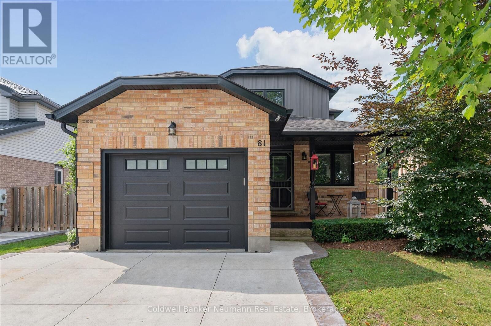 Property Photo:  81 Candlewood Drive  ON N1K 1T7 
