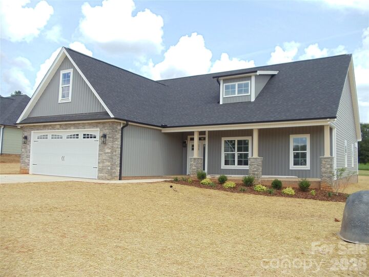 Property Photo: 155 Southern Oaks Lane NC 28147