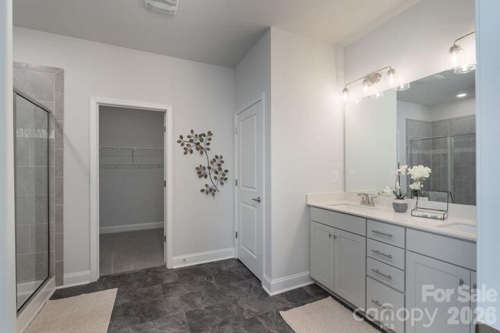 Property Photo: 1067 Penarth Drive 75 NC 28609