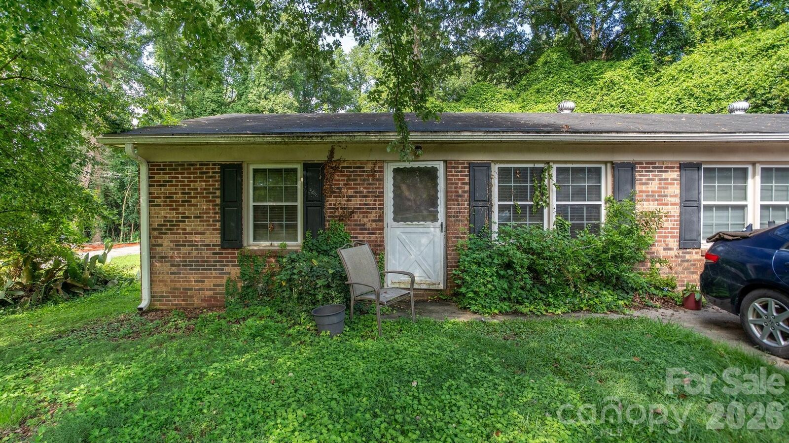 Property Photo: 423 N Carpenter Street NC 28054