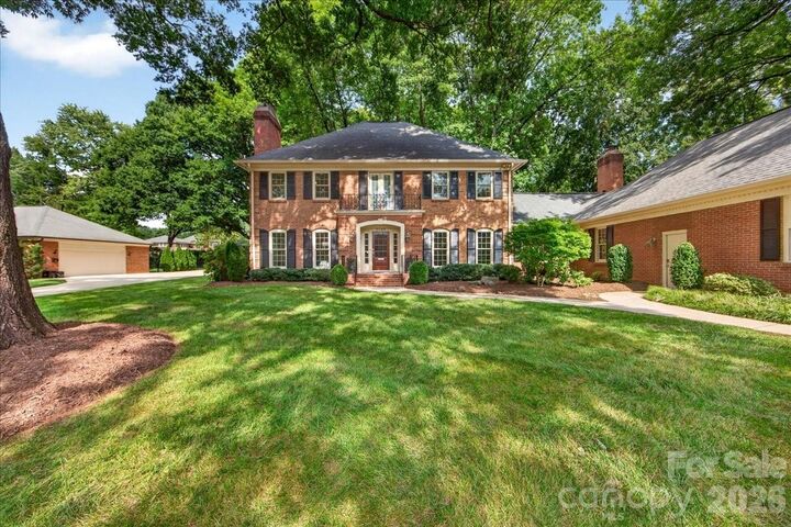 Property Photo:  2349 Thetford Court  NC 28211 