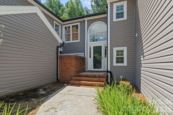 Property Photo: 4818 Whistling Oak Court NC 28269