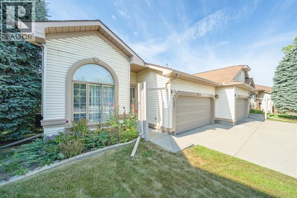 Property Photo: 22 Douglas Woods Park Southeast AB T2Z 2K6