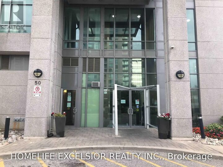 Property Photo:  50 Brian Harrison Way Ph3705  ON M1P 5J4 