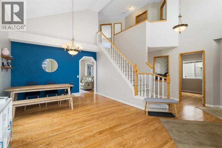 Property Photo: 136 Douglas Glen Heath Southeast AB T2Z 2N1