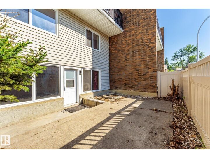 Property Photo:  #104 7805 159 St NW  AB T5R 2E1 