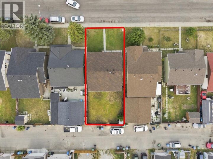 Property Photo: 427 Falmere Road Northeast AB T3J 2Z8