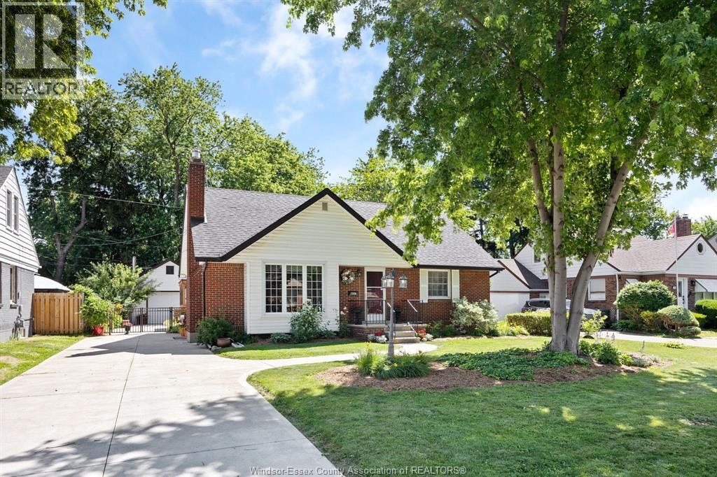 Property Photo:  2720 Academy  ON N9E 2G8 