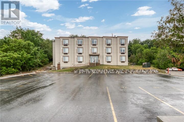 Property Photo:  1755 Regent Street Unit# 302  ON P3E 3Z7 
