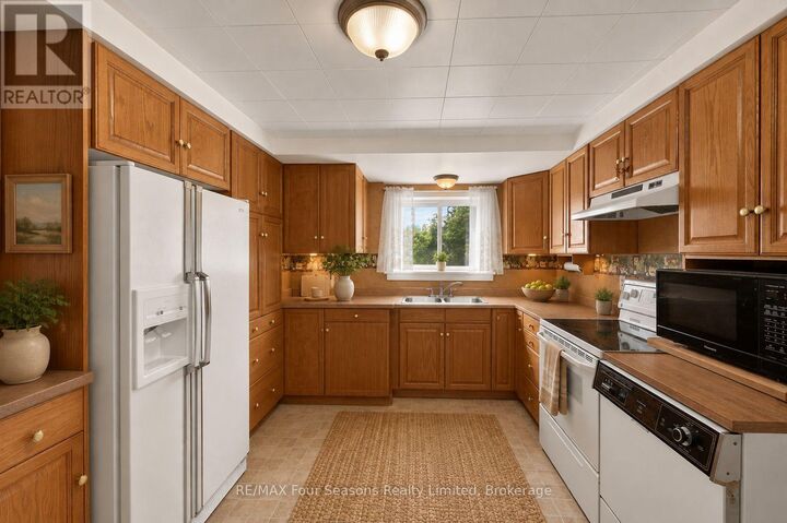 Property Photo: 442 Hume Street ON L9Y 1W6