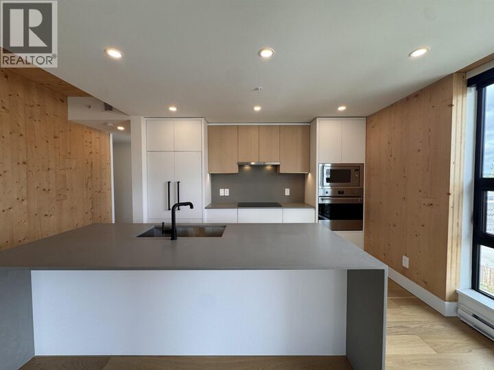 Property Photo:  310 Salter Street 201  BC V3M 0N7 