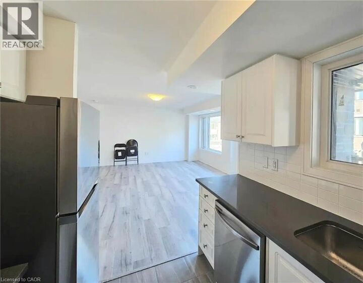 Property Photo:  14 Magnolia Lane  ON L9J 0N9 