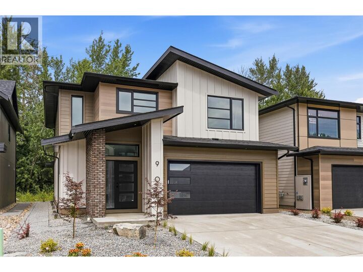 908 Bull Crescent — photo 1