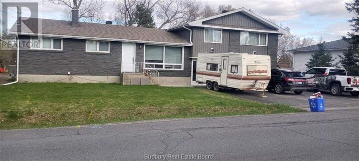 3034 Percy Avenue — photo 1
